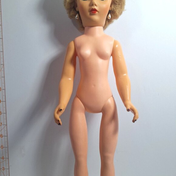 14R Revlon Style Fashion Girl Doll 19" Original Clothes Shoes Earrings Vintage - Picture 8 of 16